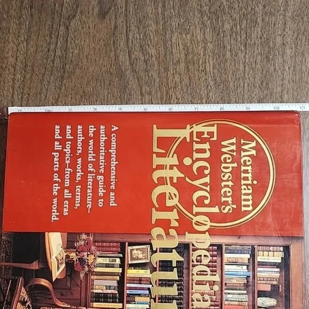 Merriam-Webster's Encyclopedia of Literature, Hardcover‎